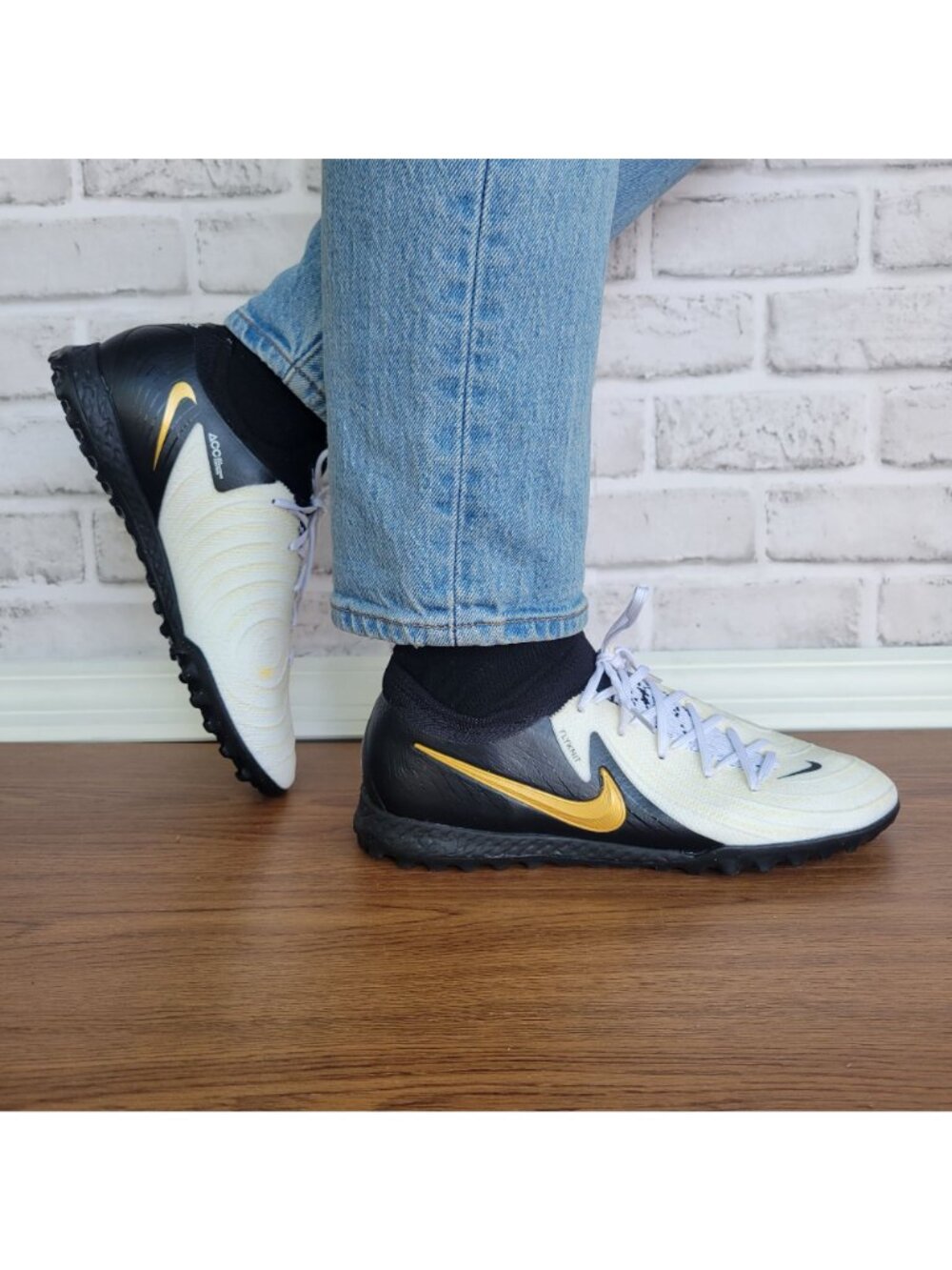 ✨Nike Phantom GX 2 Pro Turf Low Sz 6.5 Men's Soccer Shoes Black White FJ2583-100 - Picture 11 of 11